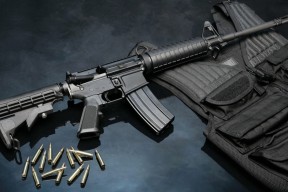 米兰体育-中锋做球与背身牵制作用突出，篮球中锋背打视频教程