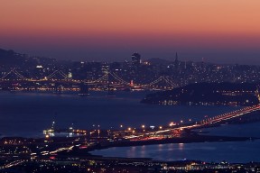 米兰登录入口-“2025世界运动会：运动舞蹈赛场，舞者以极限动作挑战完美姿态”