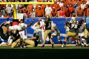 MILANSPORT入口-足球公益广告引发社会关注，传递正能量，公益足球文案