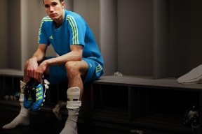 Milan Sports-赛季积分榜变化频繁各支球队全力拼搏争夺最后晋级名额，赛季总得分排名