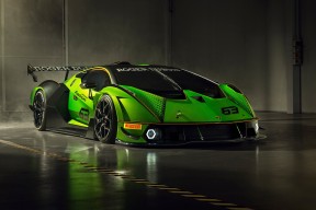 -西甲逆境突围：坚韧不拔创造奇迹！，西甲最大逆转夺冠