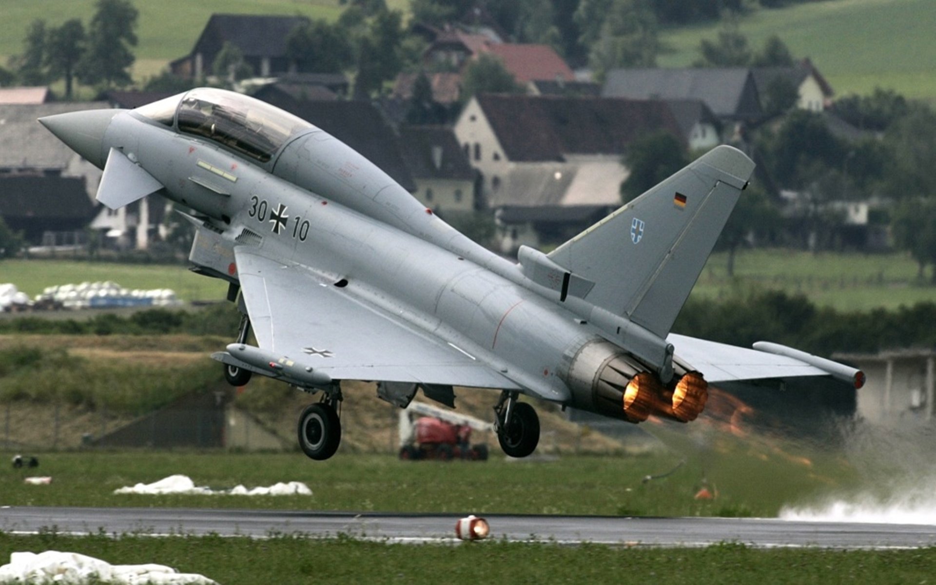 俱乐部管理层频繁变动不利稳定，俱乐部的管理人叫什么