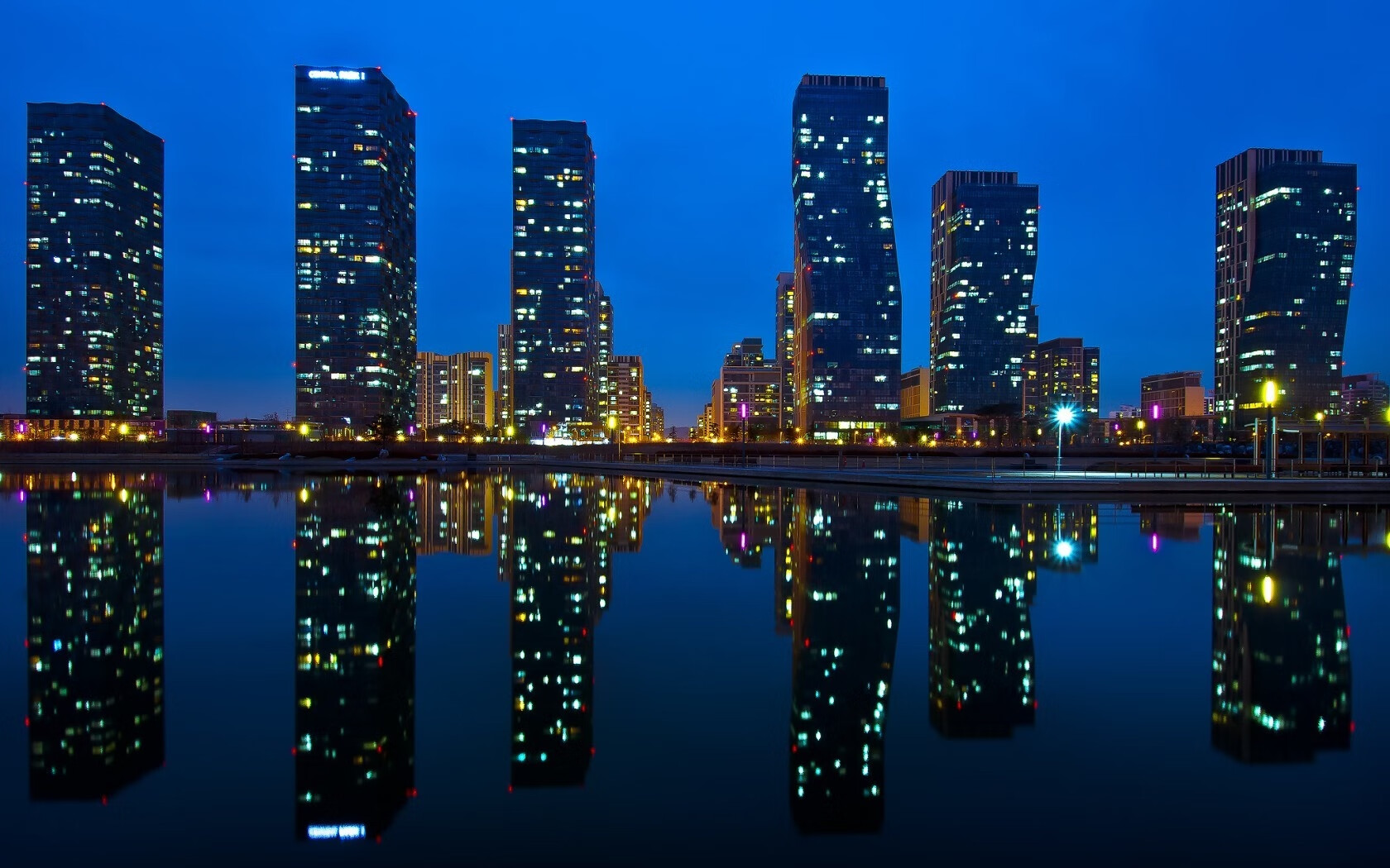 西甲俱乐部的体育场改造计划，西甲球场开放